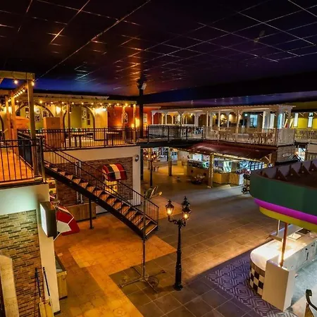 مكان تخييم De Cyclaam Op De Schatberg ***** *