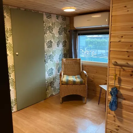 مكان تخييم De Cyclaam Op De Schatberg ***** *