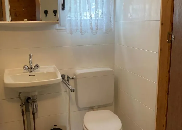 مكان تخييم De Cyclaam Op De Schatberg *****